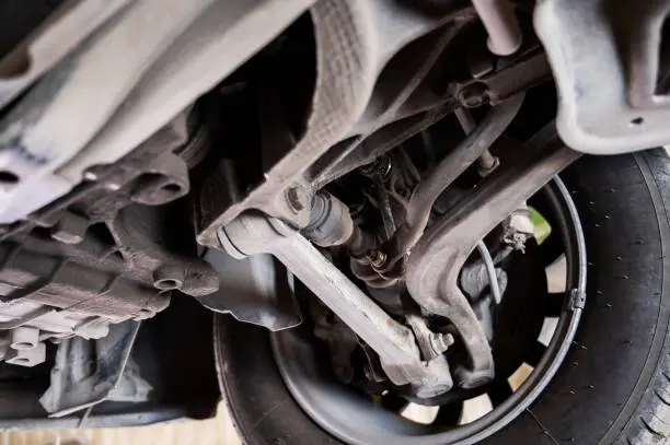 Guia definitivo: Jetta 4, Golf 4/GTI) Substituição da bucha da barra estabilizadora dianteira ou tutorial de lubrificação