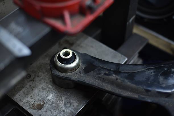 Tendências de redução de peso no projeto de buchas de braço de controle