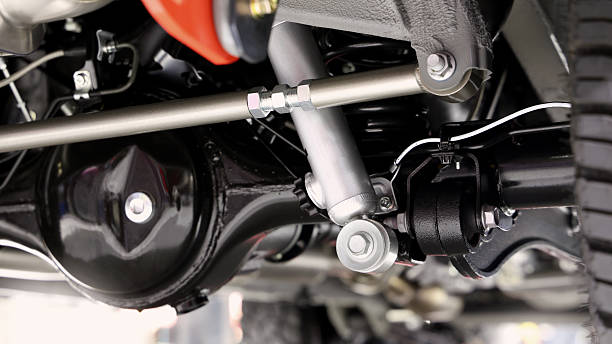 Como posso saber se as buchas do braço de controle do meu carro estão com problemas?